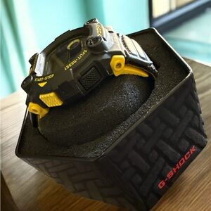 Casio G-SHOCK Black and Yellow Analog-Digital Watch